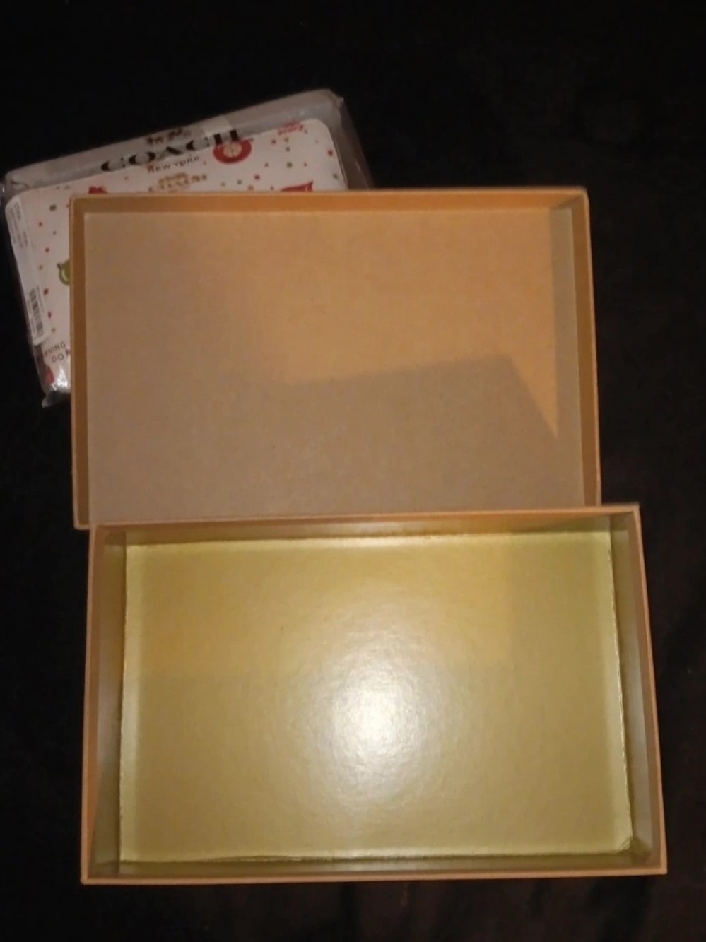 Coach White Leather Ornament Printed Wristlet NWT - Picture 6 of 8